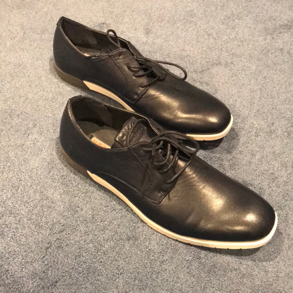 NWOT Men’s Shoes